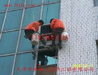 天津玻璃幕墻更換維修安裝、天津高層玻璃幕墻鋁板打膠